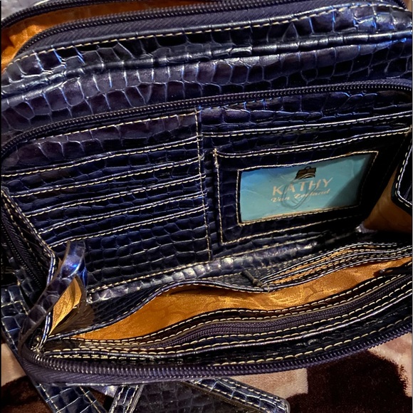 Purse - Picture 3 of 3